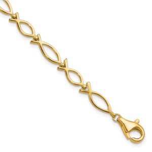 Elegant gold bracelet with a lobster clasp.