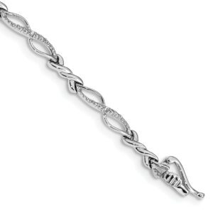 Elegant silver chain bracelet with intertwined links.